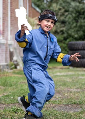 i-TAG-Asylum-Lasertag-Another-Boy-Running-with-White-Out